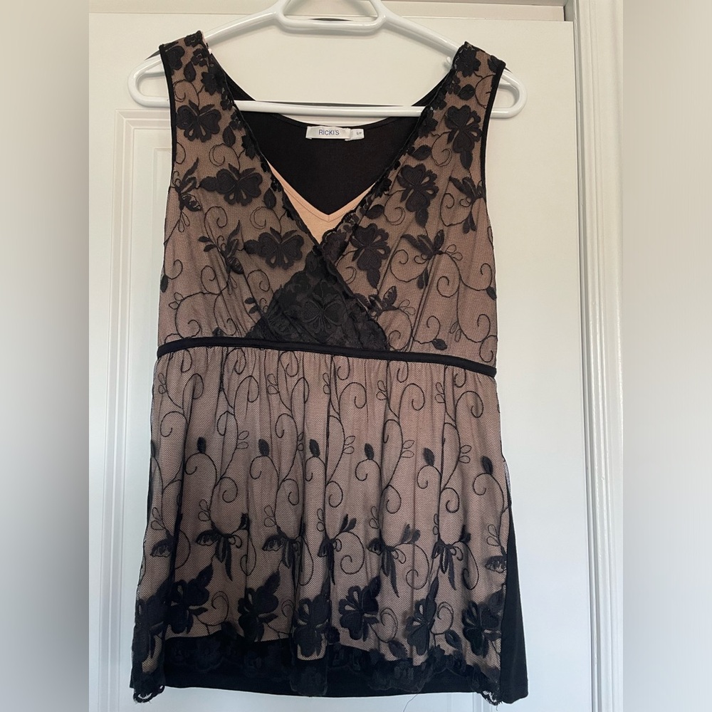 Ricki’s sleeveless top